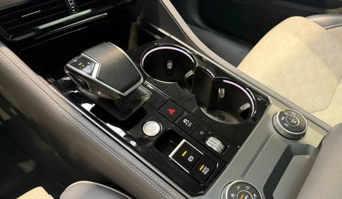 Volkswagen Touareg 3.0 TSI EHYBRID 381CH ELEGANCE 4MOTION BVA8