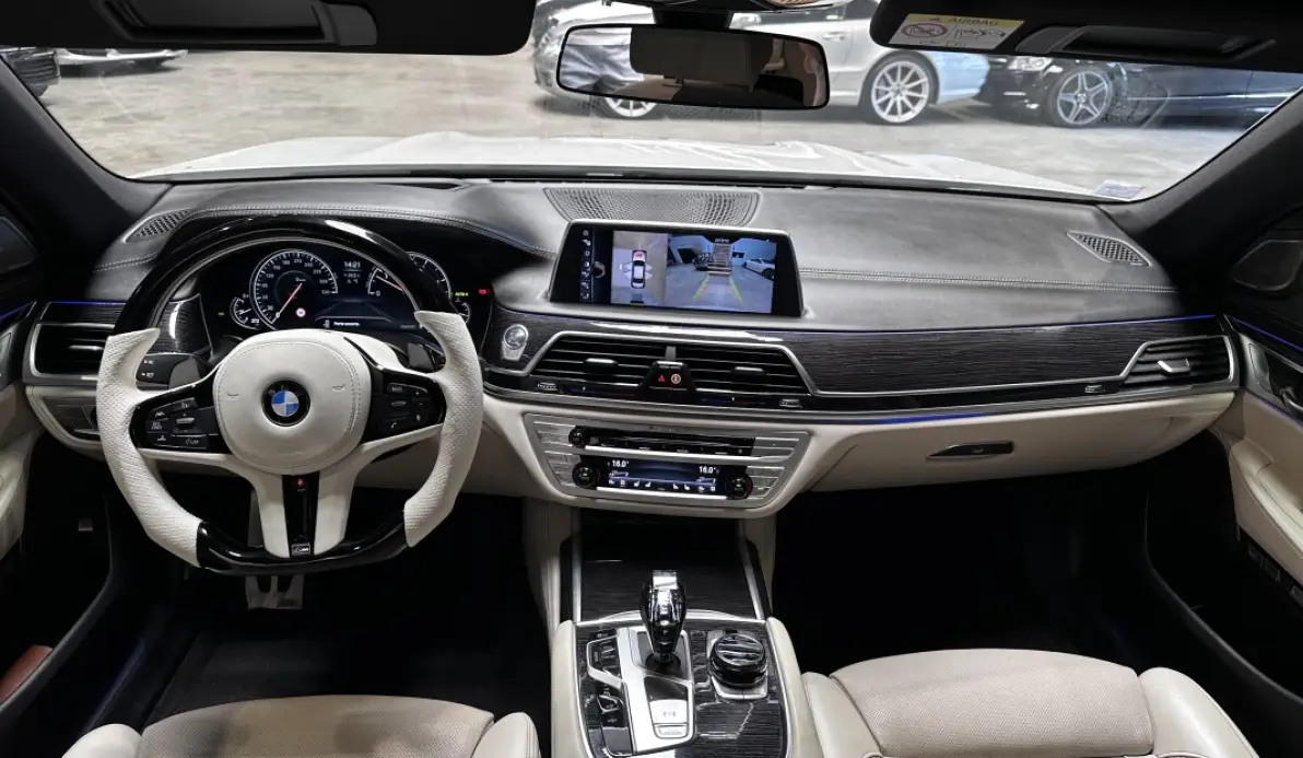 Bmw Série 7 730DA INDIVIDUAL XDRIVE 265CH M SPORT - FULL OPTIONS