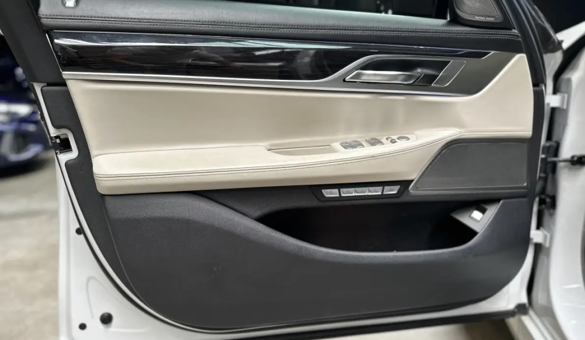 Bmw Série 7 730DA INDIVIDUAL XDRIVE 265CH M SPORT - FULL OPTIONS