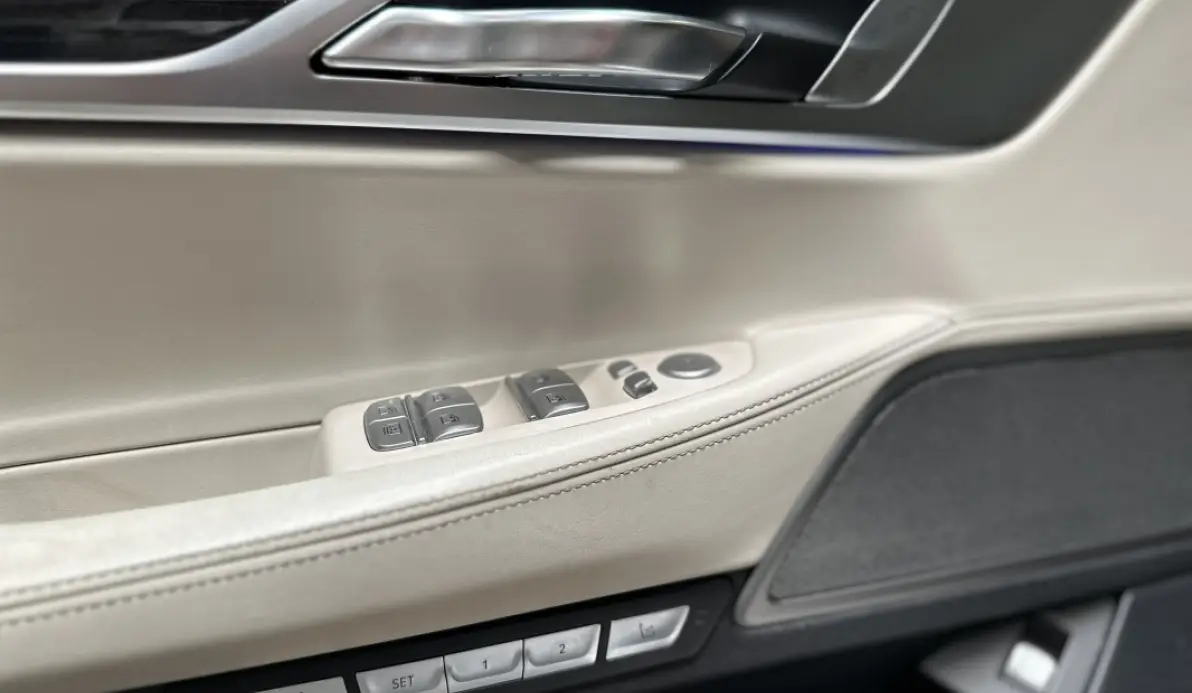 Bmw Série 7 730DA INDIVIDUAL XDRIVE 265CH M SPORT - FULL OPTIONS