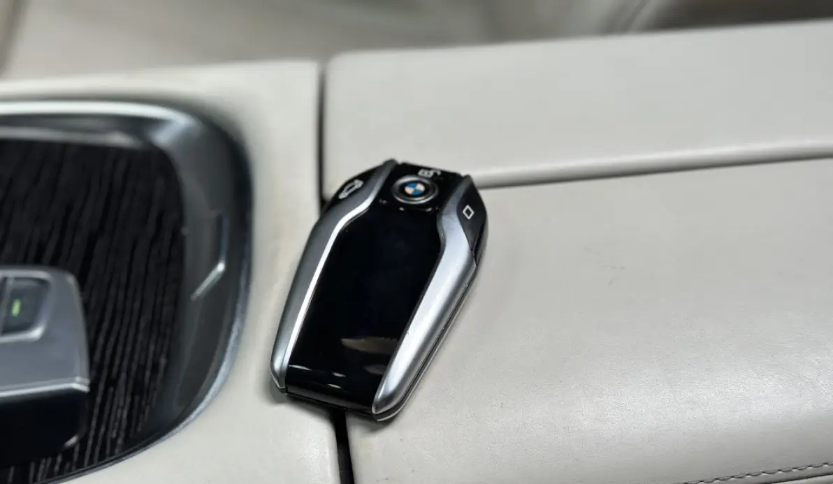 Bmw Série 7 730DA INDIVIDUAL XDRIVE 265CH M SPORT - FULL OPTIONS