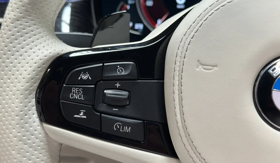 Bmw Série 7 730DA INDIVIDUAL XDRIVE 265CH M SPORT - FULL OPTIONS