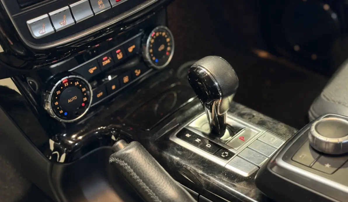 Mercedes Classe G 350 BLUETEC BREAK LONG ICONIC EDITION 7G-TRONIC + / Entretien Mercedes