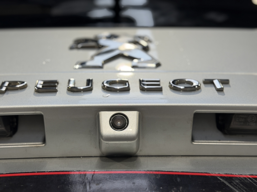 Peugeot Traveller 2.0 BLUEHDI 180CH STANDARD BUSINESS VIP S&S EAT6