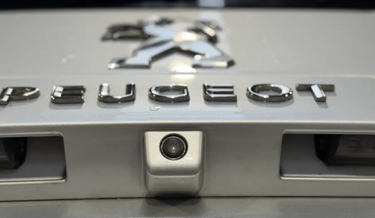 Peugeot Traveller 2.0 BLUEHDI 180CH STANDARD BUSINESS VIP S&S EAT6