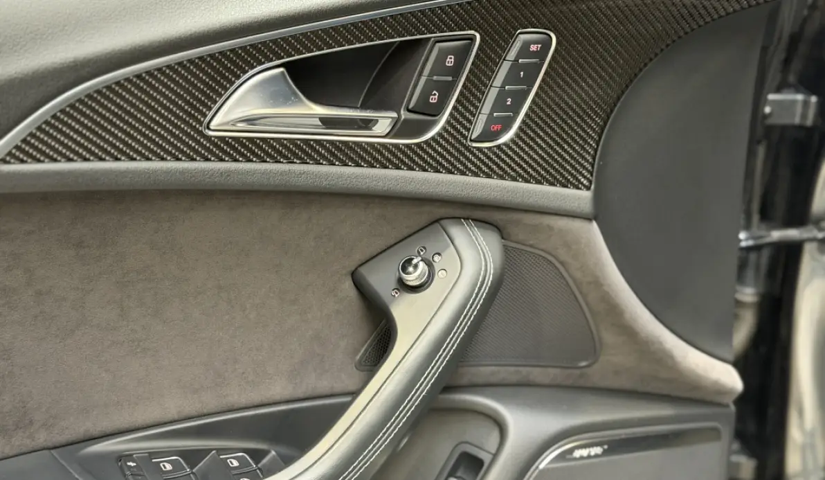 Audi RS6 AVANT 4.0 V8 TFSI 605CH PERFORMANCE QUATTRO TIPTRONIC