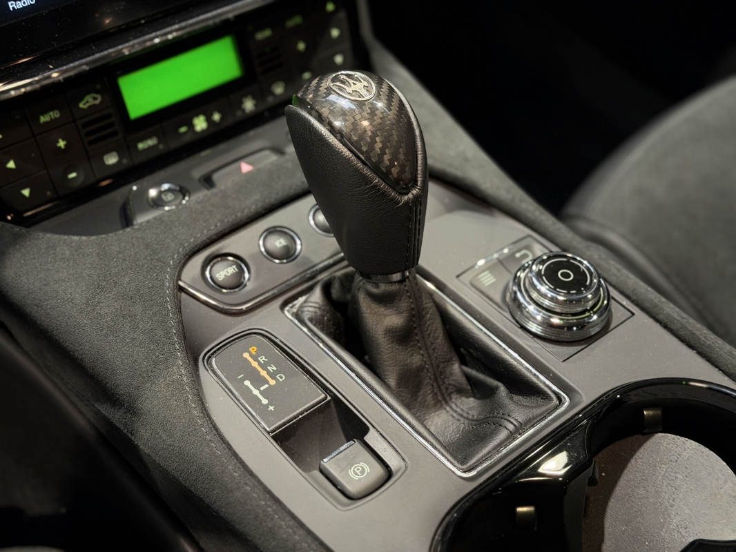 Maserati Granturismo 4.7 460CH SPORT - Alcantara - Mat