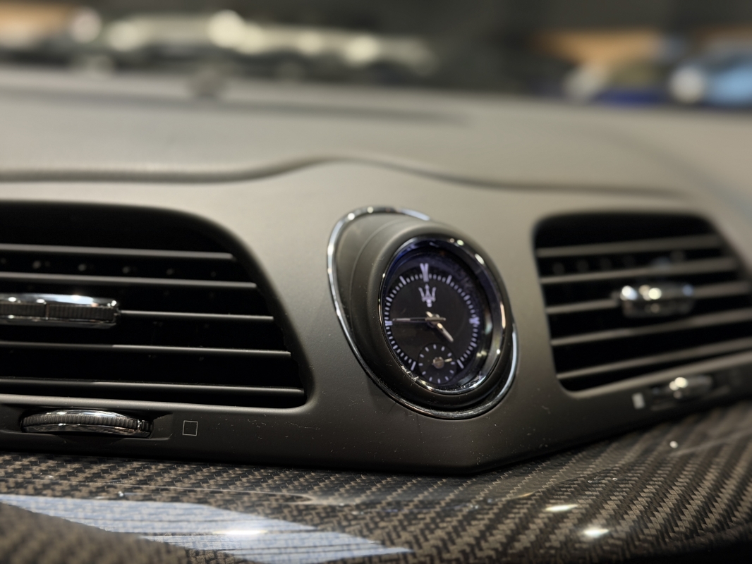 Maserati Granturismo 4.7 460CH SPORT - Alcantara - Mat