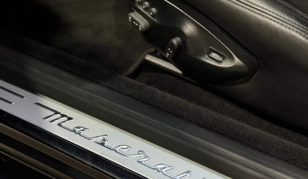 Maserati Granturismo 4.7 460CH SPORT - Alcantara - Mat