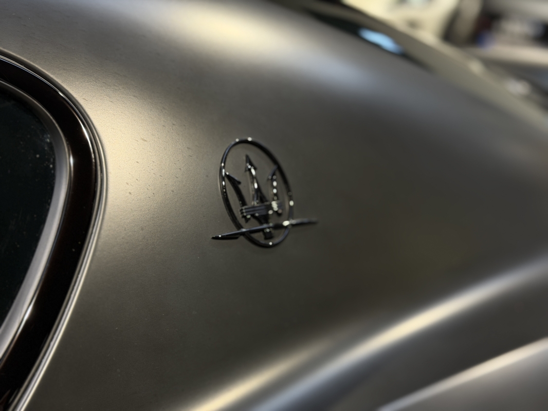 Maserati Granturismo 4.7 460CH SPORT - Alcantara - Mat