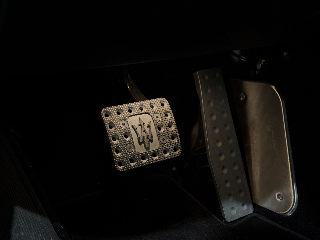 Maserati Granturismo 4.7 460CH SPORT - Alcantara - Mat