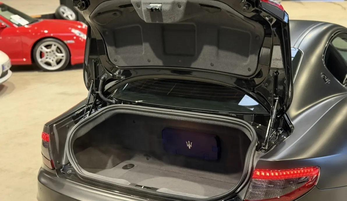 Maserati Granturismo 4.7 460CH SPORT - Alcantara - Mat