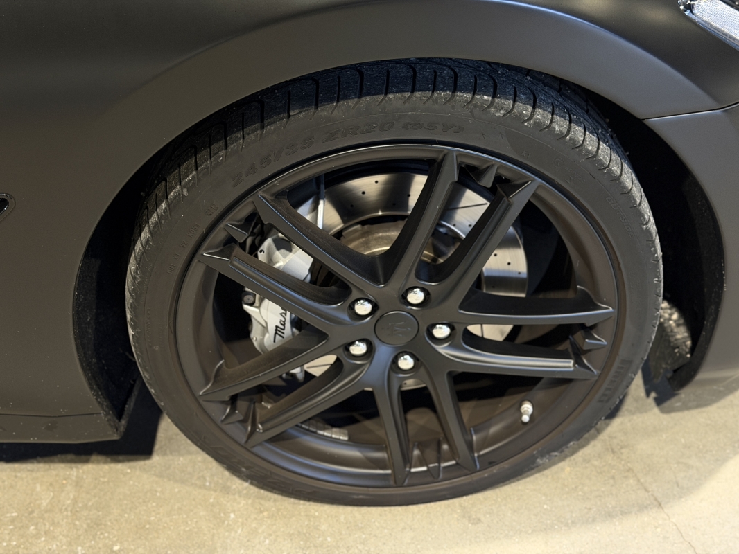 Maserati Granturismo 4.7 460CH SPORT - Alcantara - Mat