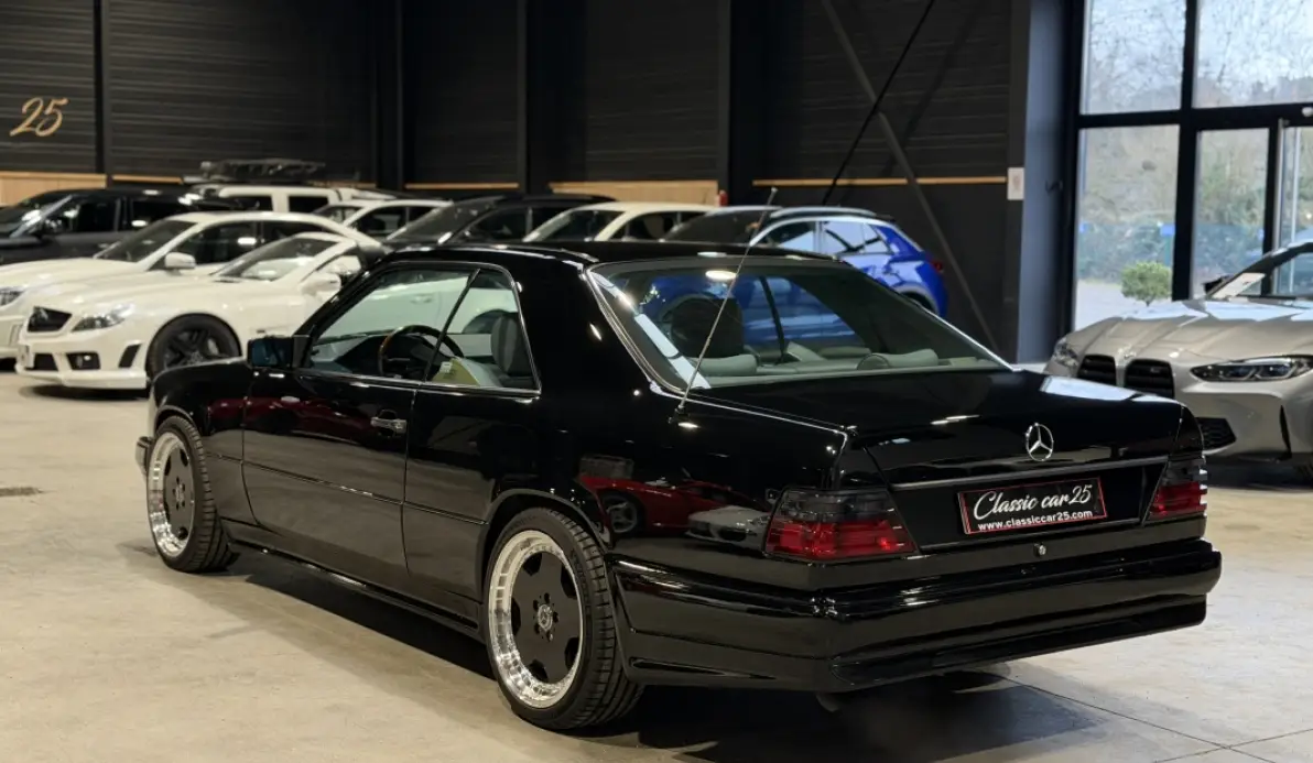 Mercedes 300 CE W124 3.0 V6 220CH - KIT AMG - AERO - BBS - CERAMIQUE