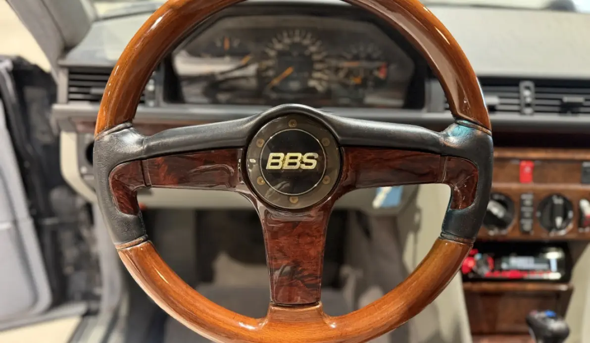 Mercedes 300 CE W124 3.0 V6 220CH - KIT AMG - AERO - BBS - CERAMIQUE