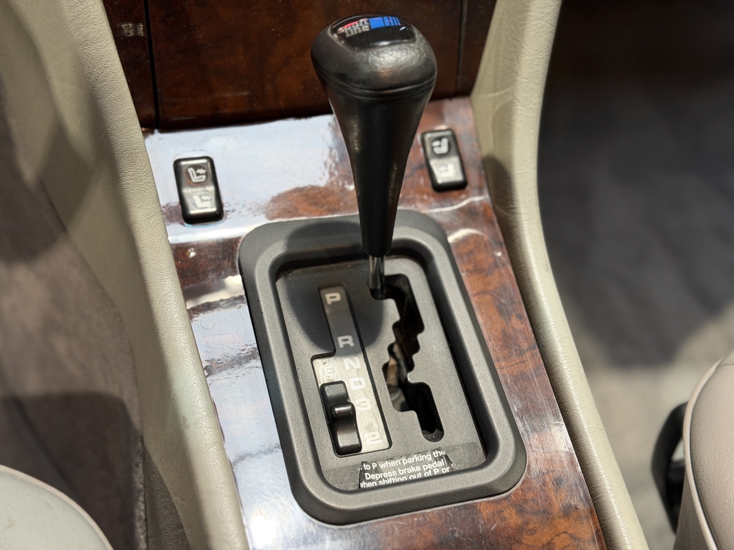 Mercedes 300 CE W124 3.0 V6 220CH - KIT AMG - AERO - BBS - CERAMIQUE