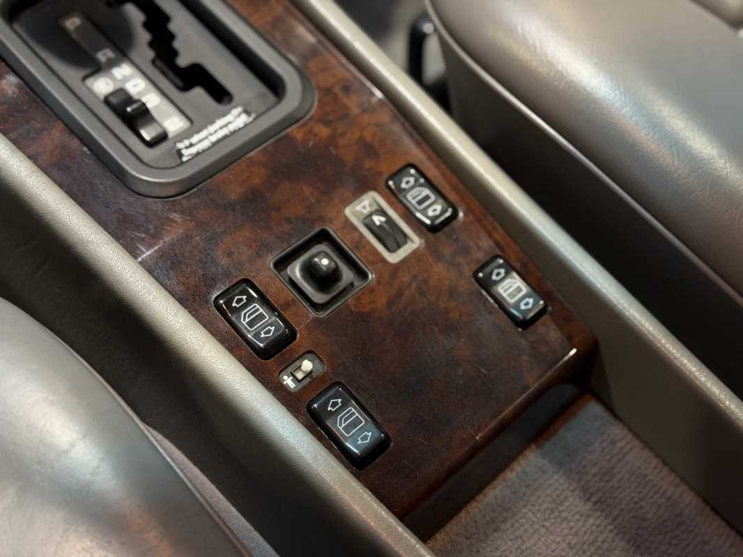 Mercedes 300 CE W124 3.0 V6 220CH - KIT AMG - AERO - BBS - CERAMIQUE