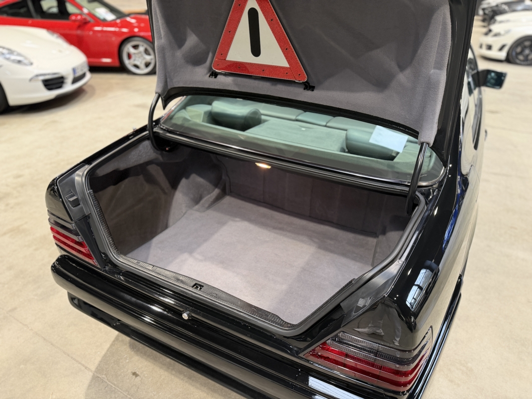 Mercedes 300 CE W124 3.0 V6 220CH - KIT AMG - AERO - BBS - CERAMIQUE