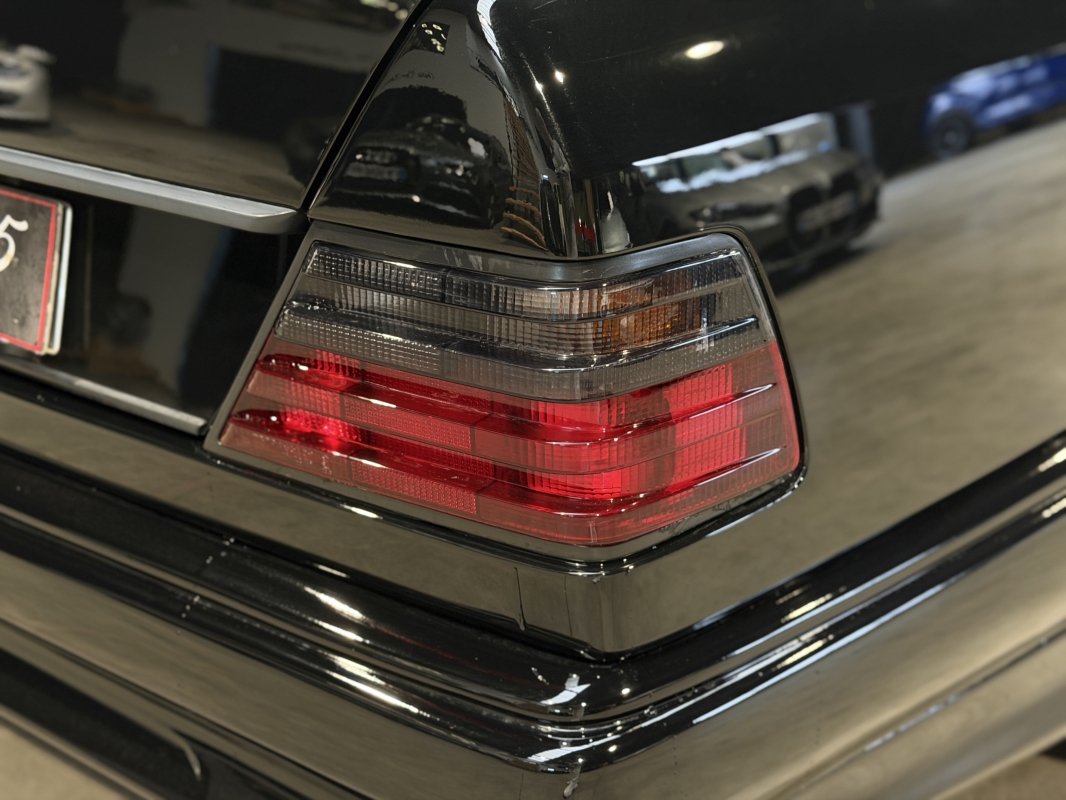 Mercedes 300 CE W124 3.0 V6 220CH - KIT AMG - AERO - BBS - CERAMIQUE