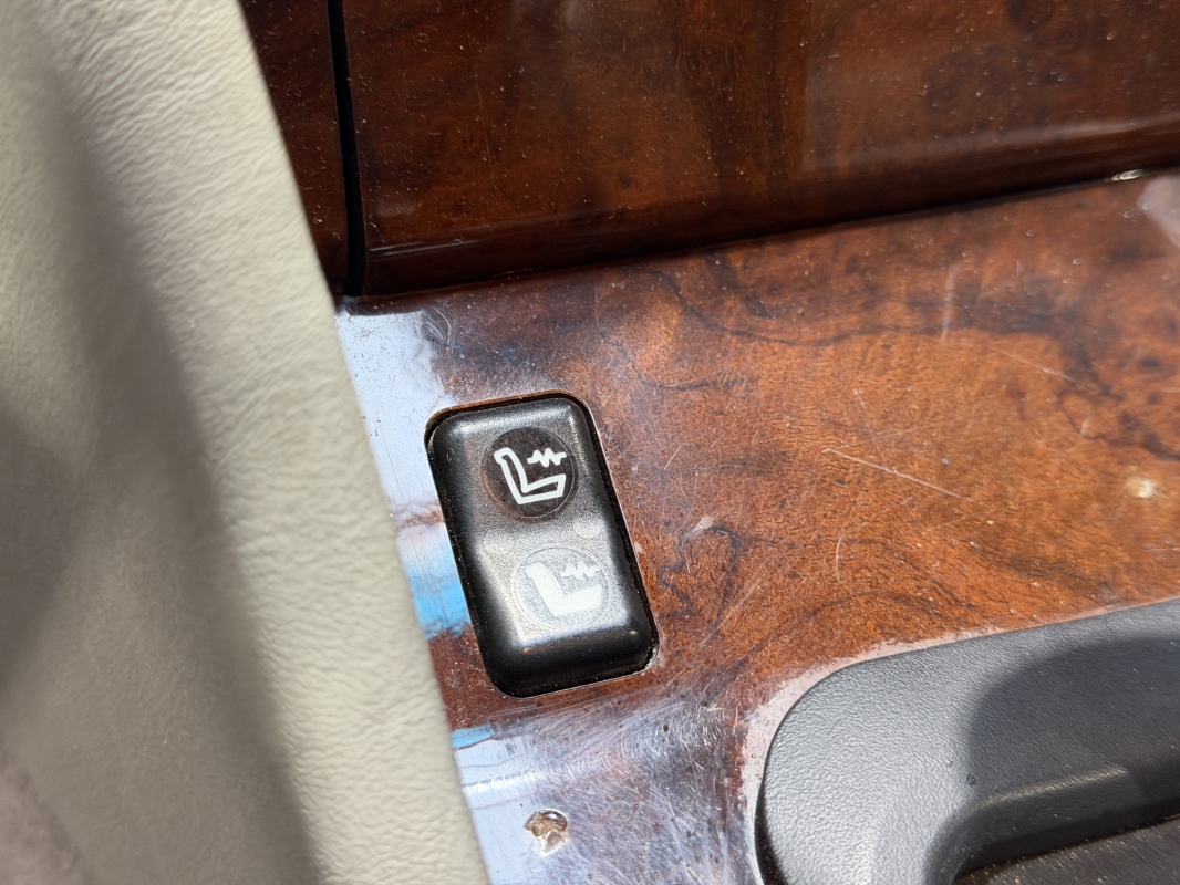 Mercedes 300 CE W124 3.0 V6 220CH - KIT AMG - AERO - BBS - CERAMIQUE