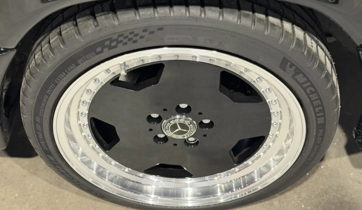 Mercedes 300 CE W124 3.0 V6 220CH - KIT AMG - AERO - BBS - CERAMIQUE