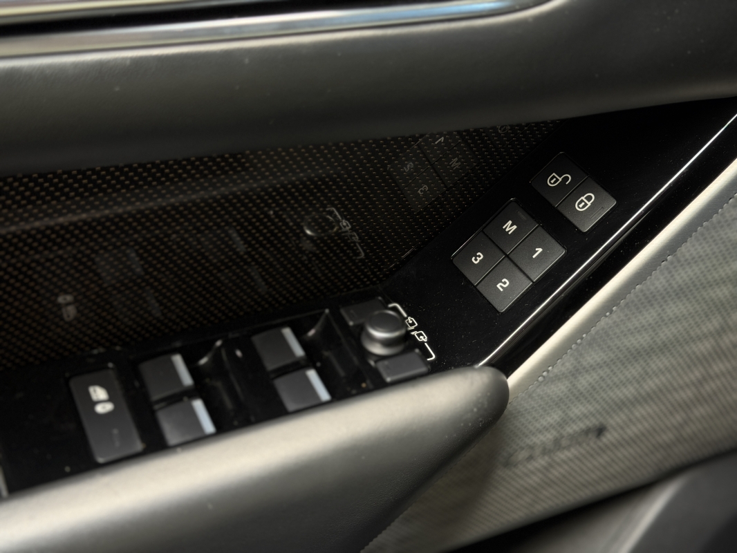 Land rover Range Rover Velar  3.0D V6 300CH R-DYNAMIC HSE AWD BVA