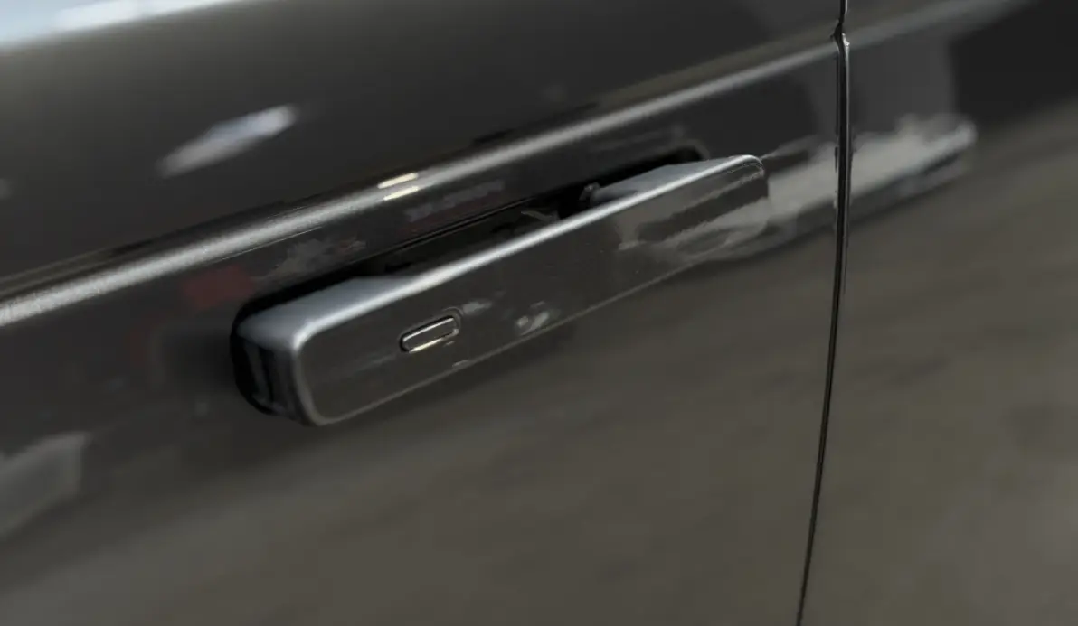 Land rover Range Rover Velar  3.0D V6 300CH R-DYNAMIC HSE AWD BVA