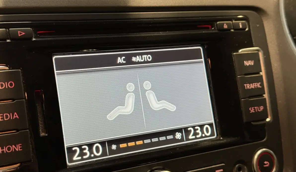 Volkswagen Amarok 2.0 BITDI 180CH HIGHLINE 4MOTION PERMANENTE BVA - Hard Top