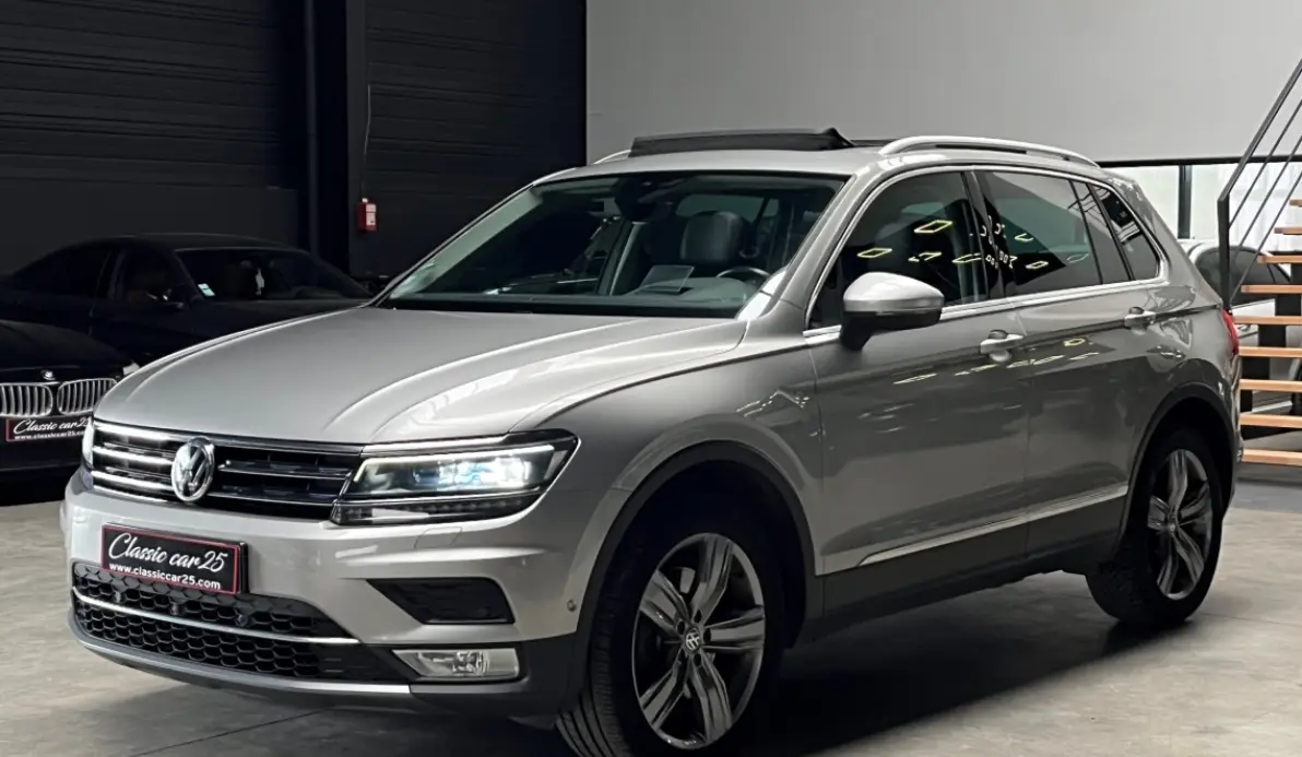 Volkswagen Tiguan 2.0 TDI 190cv 4Motion Carat Toit ouvrant / ACC / Carplay / Discover Pro