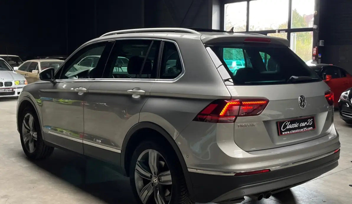 Volkswagen Tiguan 2.0 TDI 190cv 4Motion Carat Toit ouvrant / ACC / Carplay / Discover Pro