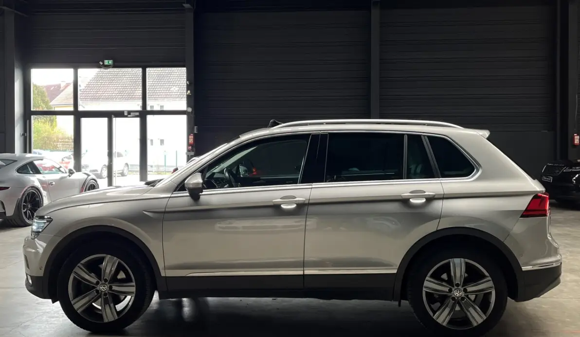 Volkswagen Tiguan 2.0 TDI 190cv 4Motion Carat Toit ouvrant / ACC / Carplay / Discover Pro