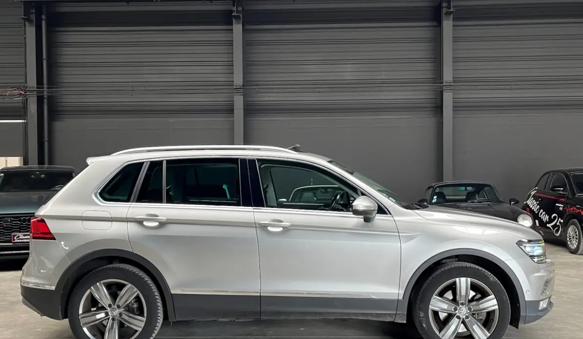 Volkswagen Tiguan 2.0 TDI 190cv 4Motion Carat Toit ouvrant / ACC / Carplay / Discover Pro