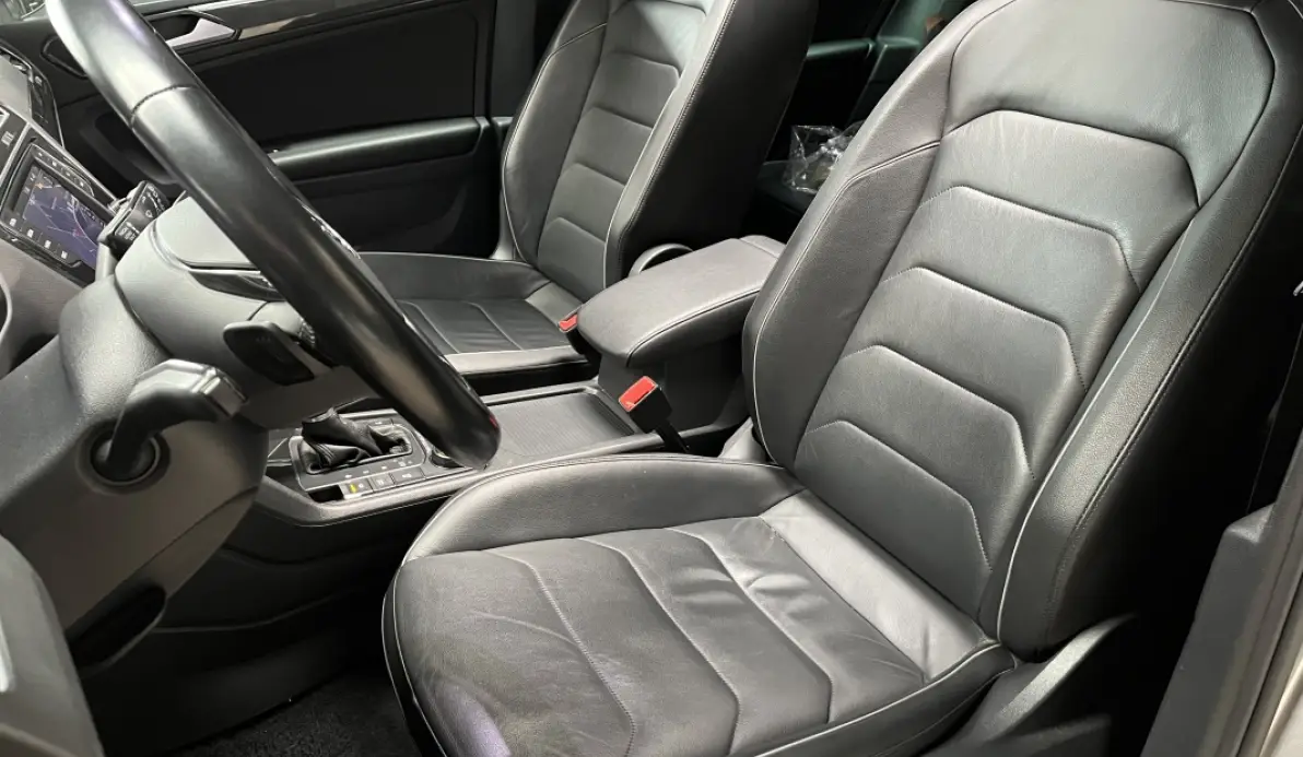 Volkswagen Tiguan 2.0 TDI 190cv 4Motion Carat Toit ouvrant / ACC / Carplay / Discover Pro