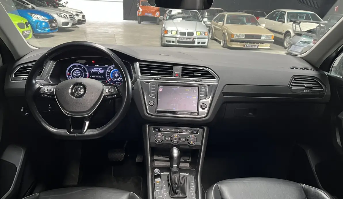 Volkswagen Tiguan 2.0 TDI 190cv 4Motion Carat Toit ouvrant / ACC / Carplay / Discover Pro