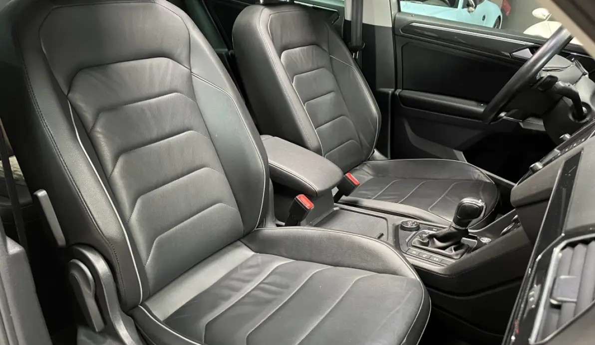 Volkswagen Tiguan 2.0 TDI 190cv 4Motion Carat Toit ouvrant / ACC / Carplay / Discover Pro