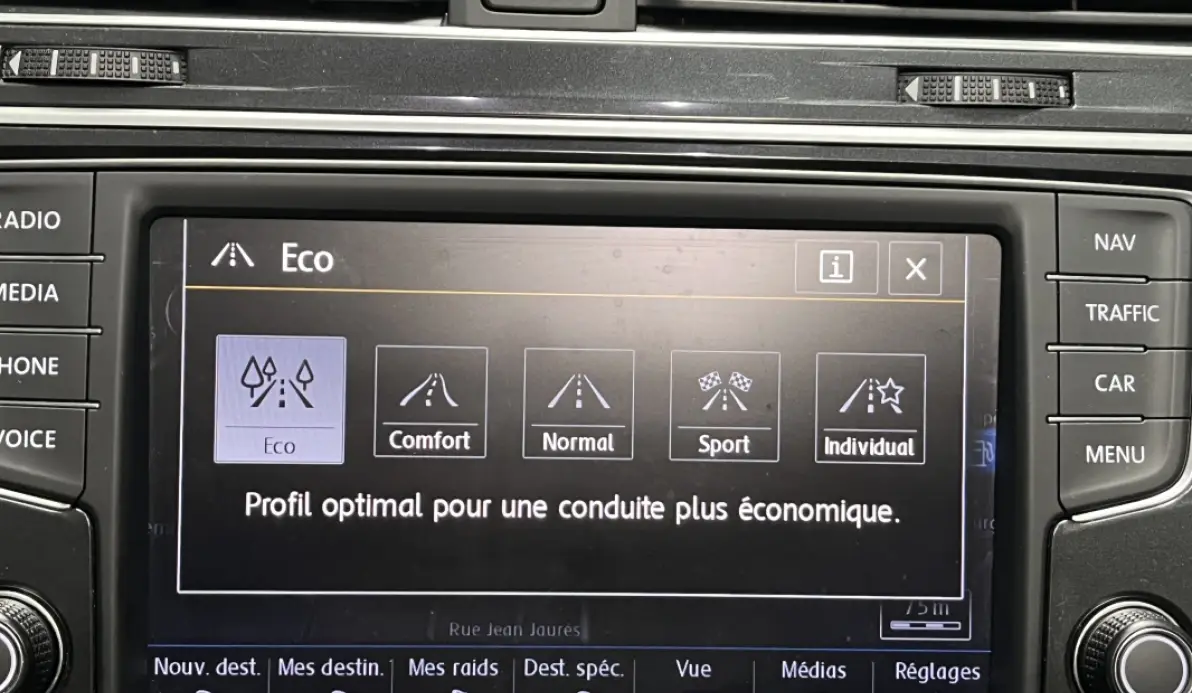 Volkswagen Tiguan 2.0 TDI 190cv 4Motion Carat Toit ouvrant / ACC / Carplay / Discover Pro