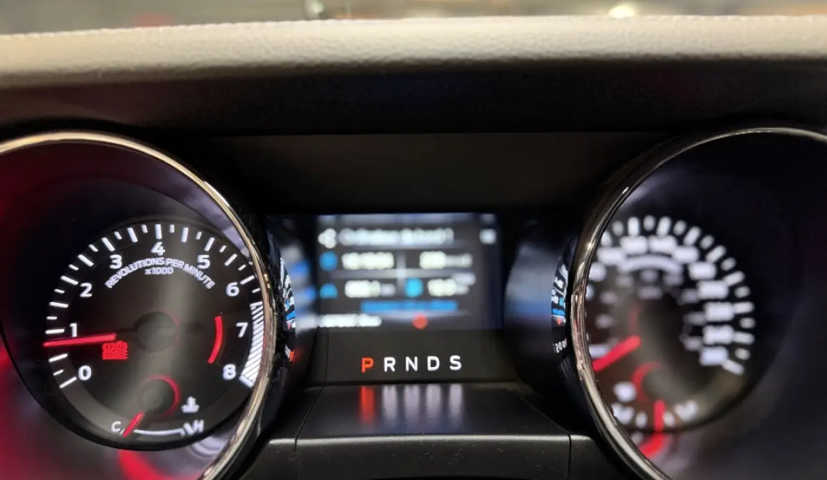 Ford Mustang FASTBACK 5.0 V8 421CH GT