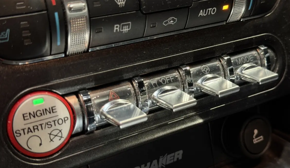 Ford Mustang FASTBACK 5.0 V8 421CH GT