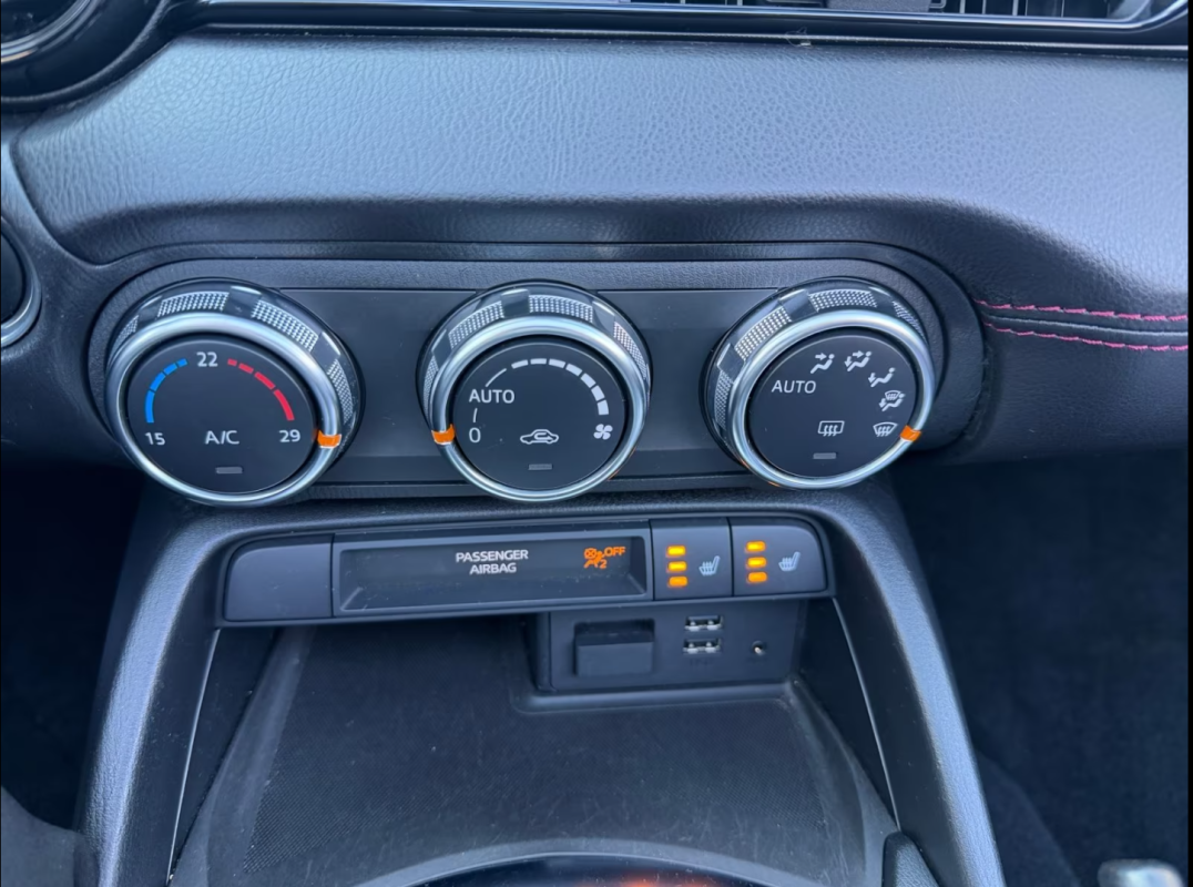 Mazda MX-5 1.5 SKYACTIV-G 131 Exclusive Line 