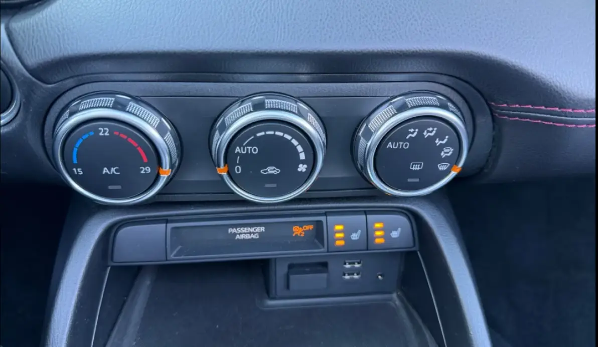 Mazda MX-5 1.5 SKYACTIV-G 131 Exclusive Line 