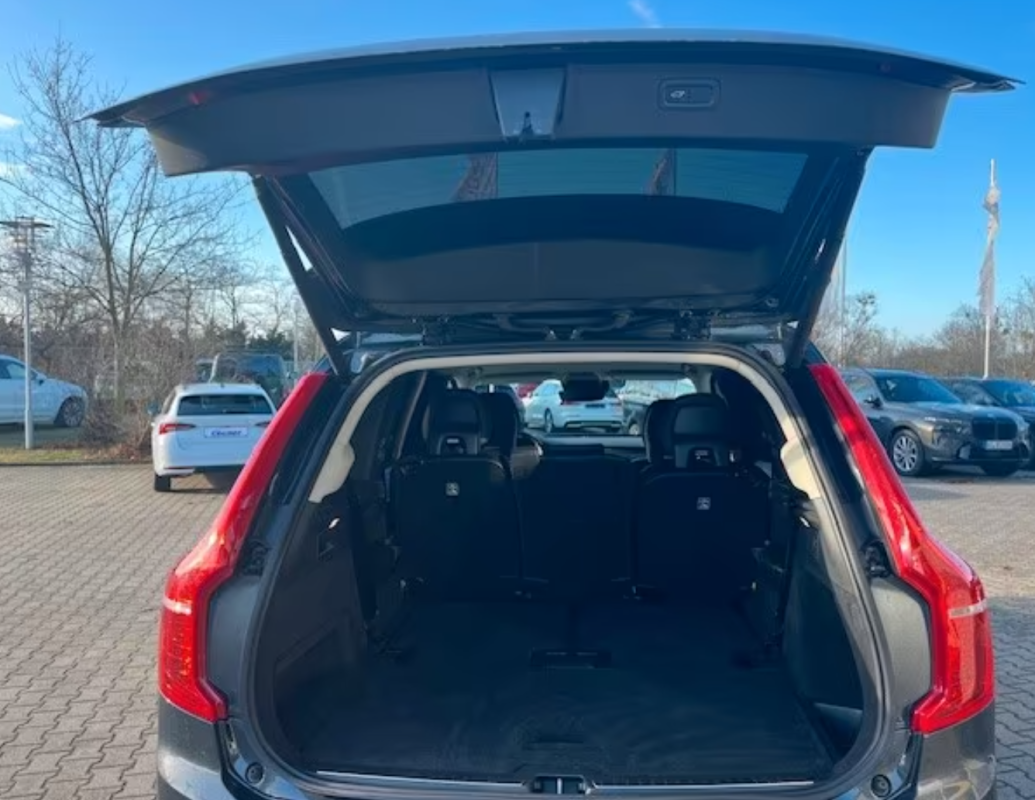 Volvo XC90 D5 ADBLUE AWD 235CH MOMENTUM GEARTRONIC 7 PLACES