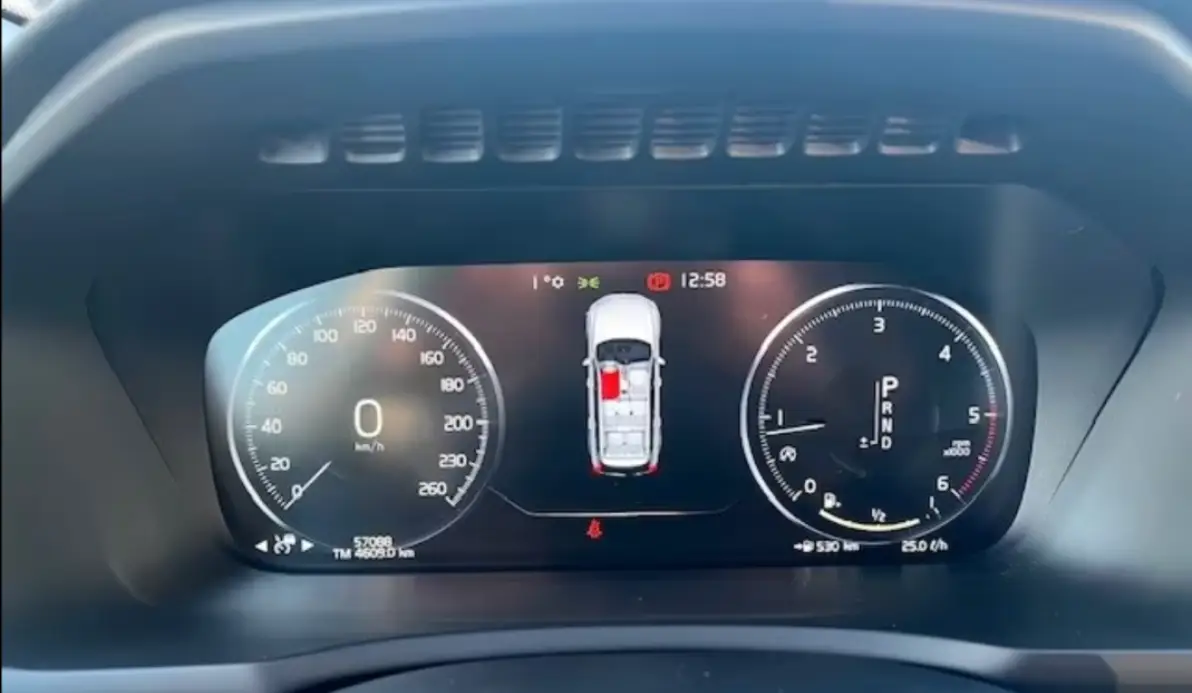 Volvo XC90 D5 ADBLUE AWD 235CH MOMENTUM GEARTRONIC 7 PLACES