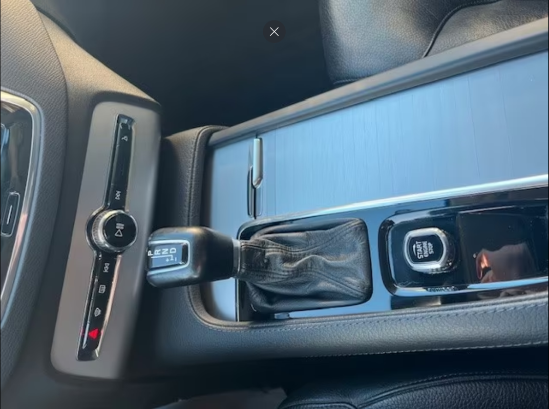 Volvo XC90 D5 ADBLUE AWD 235CH MOMENTUM GEARTRONIC 7 PLACES