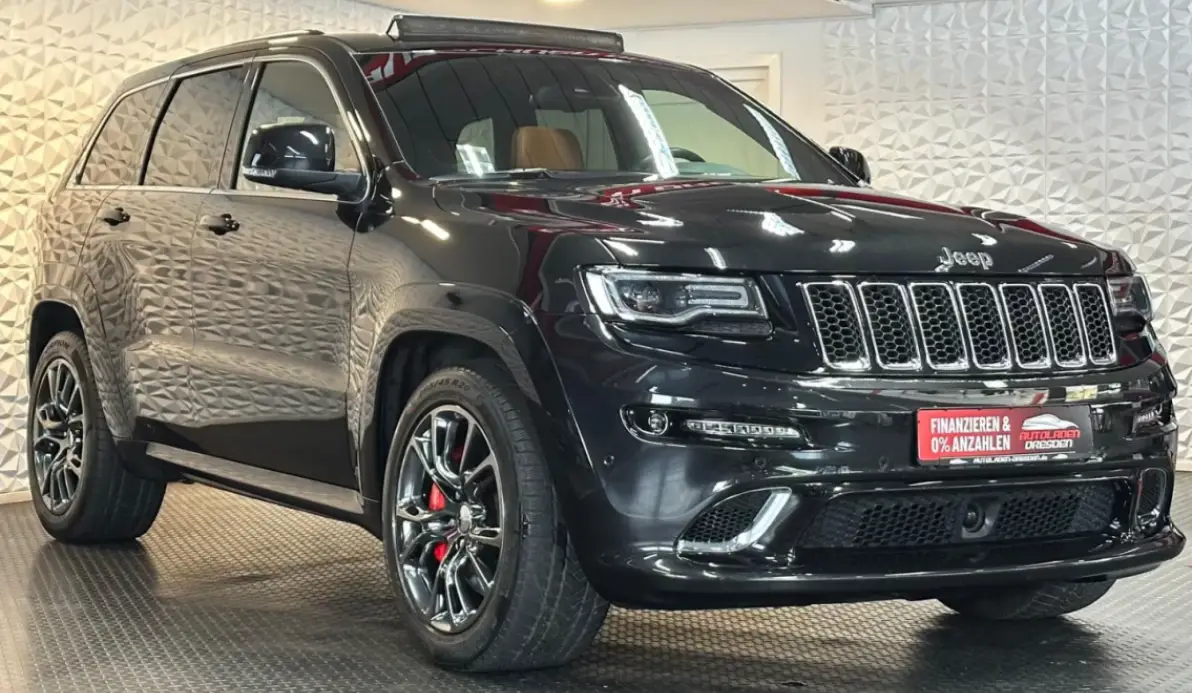 Jeep Grand Cherokee SRT