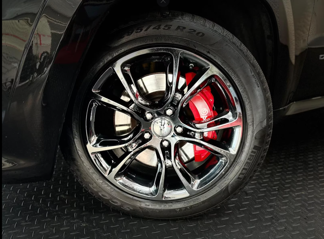 Jeep Grand Cherokee SRT 6.4 V8 HEMI 468CH SRT BVA8