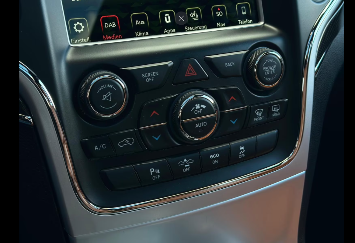 Jeep Grand Cherokee SRT 6.4 V8 HEMI 468CH SRT BVA8