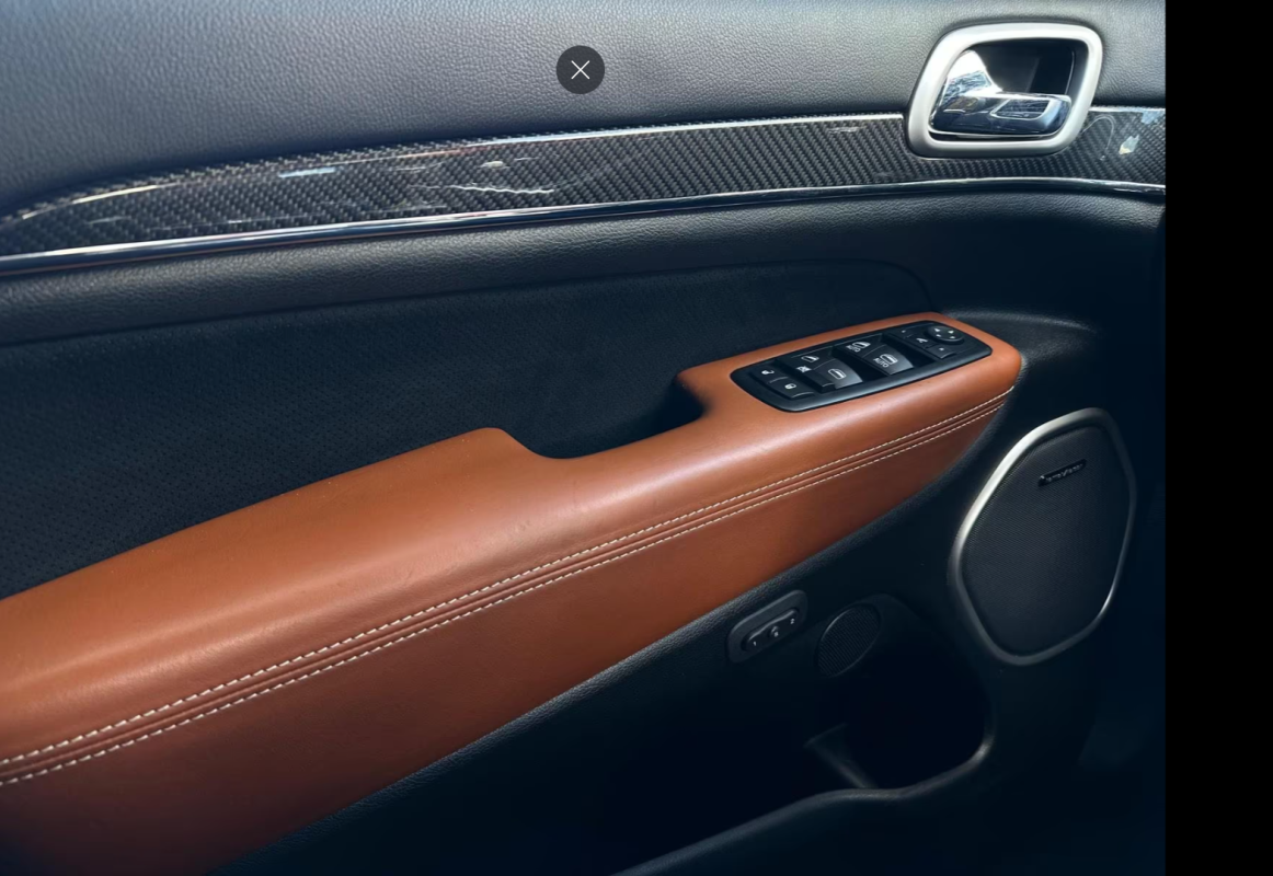 Jeep Grand Cherokee SRT 6.4 V8 HEMI 468CH SRT BVA8