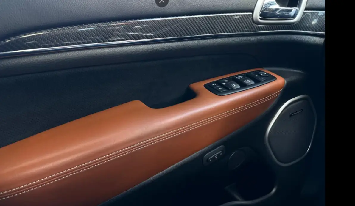 Jeep Grand Cherokee SRT 6.4 V8 HEMI 468CH SRT BVA8