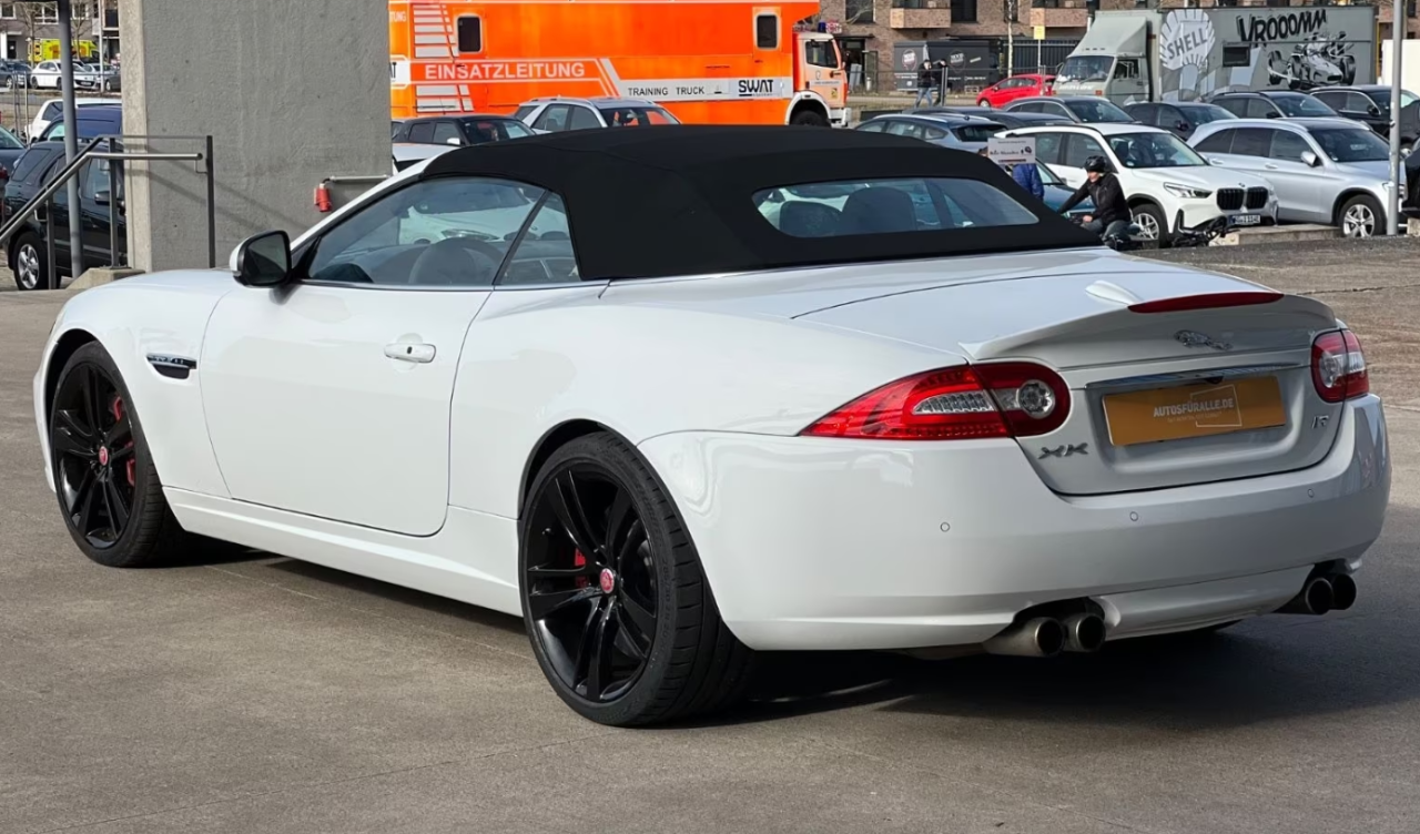 Jaguar XK