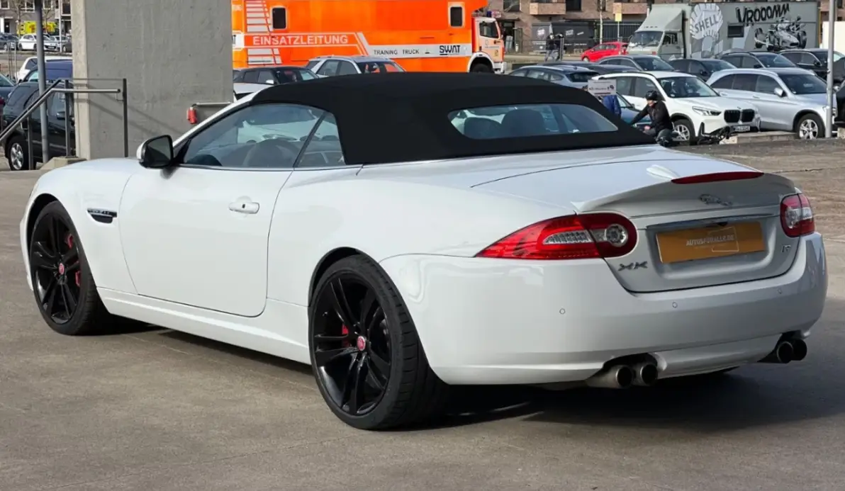 Jaguar XK 5.0 V8 R